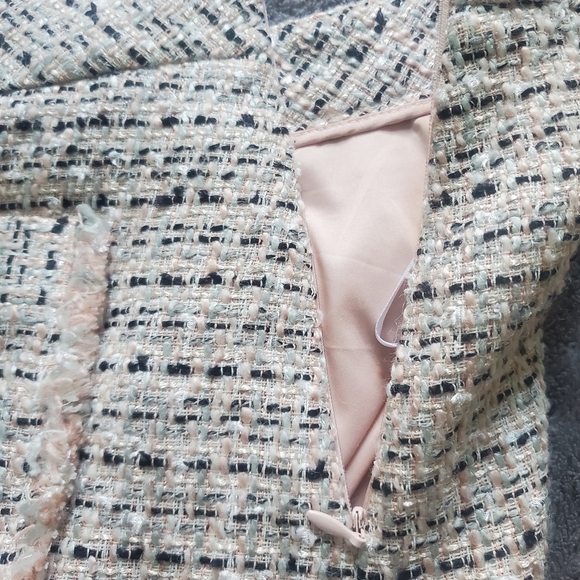 Karl Lagerfeld Cream and Black Tweed A-Line Skirt, Size 8 - Picture 9 of 12